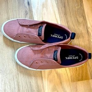 Sperry Slide on Sneakers in pink